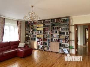 4-к квартира, вторичка, 135м2, 3/5 этаж