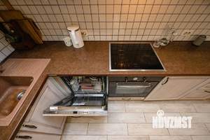 3-к квартира, вторичка, 110м2, 6/6 этаж