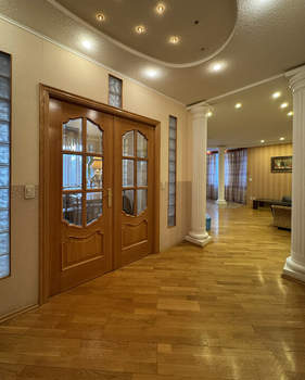 4-к квартира, вторичка, 140м2, 4/5 этаж