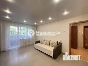 2-к квартира, вторичка, 52м2, 3/5 этаж