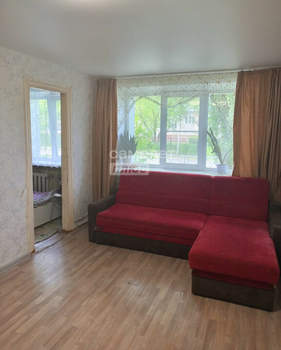 2-к квартира, вторичка, 42м2, 1/5 этаж