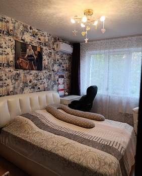 4-к квартира, вторичка, 87м2, 1/10 этаж