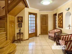 4-к квартира, вторичка, 129м2, 2/3 этаж