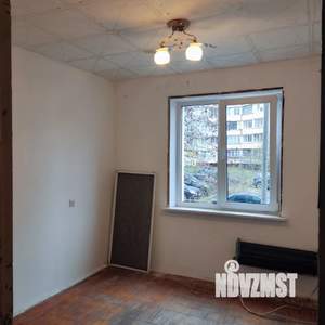 3-к квартира, вторичка, 63м2, 1/9 этаж