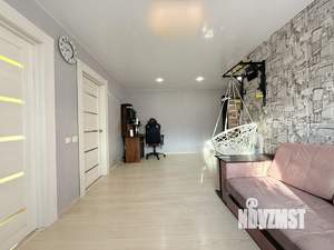4-к квартира, вторичка, 61м2, 3/5 этаж