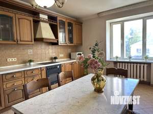 3-к квартира, вторичка, 106м2, 2/5 этаж