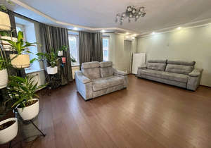 4-к квартира, вторичка, 142м2, 3/5 этаж