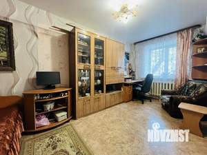 2-к квартира, вторичка, 43м2, 1/4 этаж