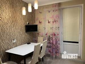 2-к квартира, вторичка, 52м2, 1/3 этаж