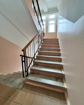 2-к квартира, вторичка, 131м2, 3/5 этаж