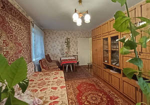 2-к квартира, вторичка, 43м2, 1/5 этаж