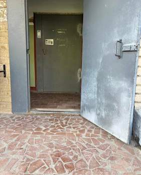 2-к квартира, вторичка, 49м2, 1/5 этаж