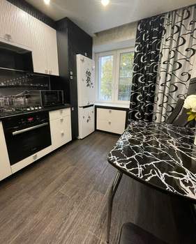 3-к квартира, вторичка, 60м2, 3/9 этаж