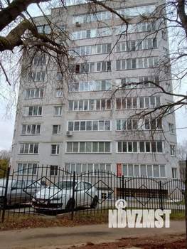 2-к квартира, вторичка, 63м2, 1/10 этаж