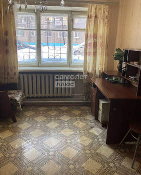 2-к квартира, вторичка, 42м2, 1/4 этаж