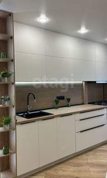 3-к квартира, вторичка, 65м2, 8/9 этаж