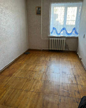 4-к квартира, вторичка, 72м2, 1/9 этаж