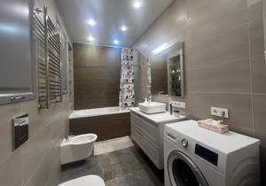 3-к квартира, вторичка, 125м2, 2/5 этаж