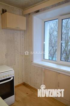 4-к квартира, вторичка, 61м2, 3/5 этаж