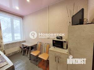 3-к квартира, вторичка, 58м2, 1/2 этаж