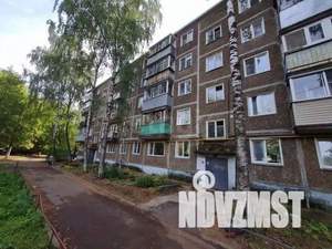 2-к квартира, вторичка, 42м2, 1/5 этаж