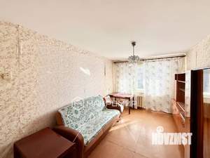 2-к квартира, вторичка, 42м2, 1/5 этаж