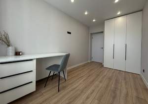 2-к квартира, вторичка, 57м2, 9/9 этаж