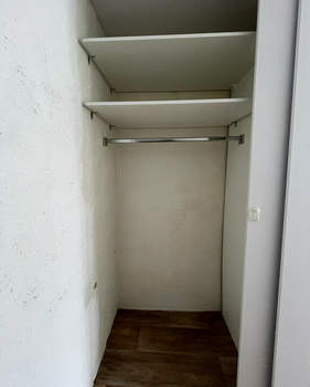 2-к квартира, вторичка, 37м2, 2/2 этаж