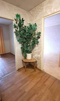 2-к квартира, вторичка, 54м2, 1/5 этаж