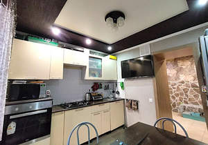 2-к квартира, вторичка, 53м2, 1/5 этаж