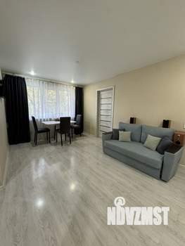 2-к квартира, вторичка, 44м2, 1/5 этаж