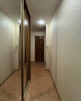 2-к квартира, вторичка, 55м2, 1/9 этаж