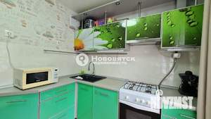 2-к квартира, вторичка, 56м2, 1/9 этаж