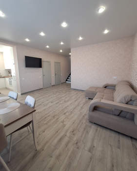 4-к квартира, вторичка, 137м2, 1/2 этаж