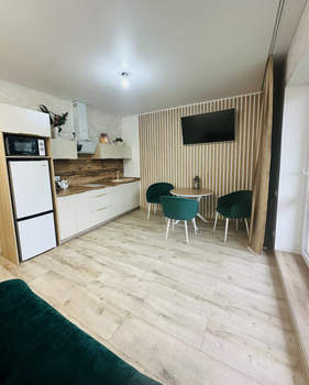 2-к квартира, вторичка, 70м2, 1/1 этаж