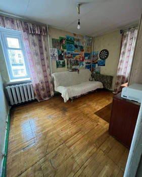 4-к квартира, вторичка, 72м2, 1/9 этаж