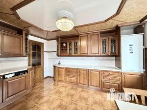 4-к квартира, вторичка, 128м2, 1/2 этаж