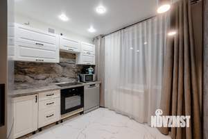 2-к квартира, вторичка, 42м2, 1/6 этаж