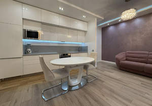 2-к квартира, вторичка, 72м2, 2/4 этаж