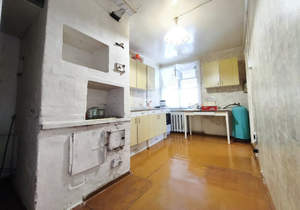 3-к квартира, вторичка, 56м2, 1/1 этаж