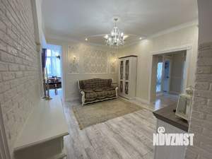 3-к квартира, вторичка, 95м2, 2/4 этаж