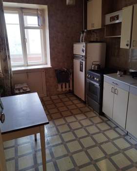 2-к квартира, вторичка, 47м2, 1/10 этаж