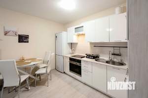 2-к квартира, вторичка, 39м2, 1/6 этаж