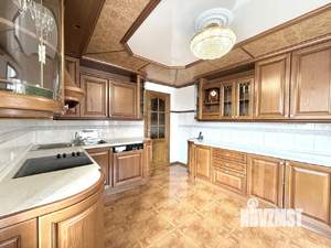4-к квартира, вторичка, 128м2, 1/2 этаж