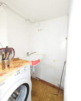 3-к квартира, вторичка, 56м2, 1/1 этаж