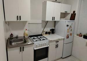 2-к квартира, вторичка, 44м2, 1/5 этаж