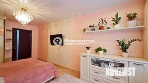 2-к квартира, вторичка, 56м2, 1/9 этаж