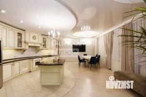 5-к квартира, вторичка, 204м2, 1/4 этаж