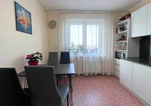 2-к квартира, вторичка, 58м2, 10/17 этаж