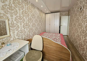 4-к квартира, вторичка, 74м2, 7/9 этаж